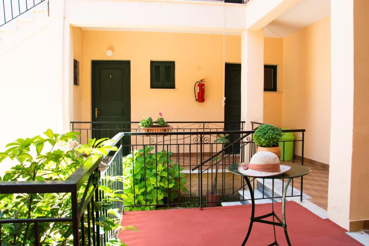 Maria'S Apartments Kavos Exterior photo