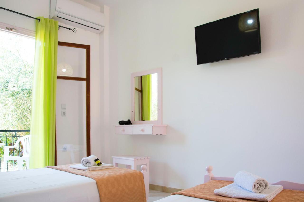 Maria'S Apartments Kavos Exterior photo