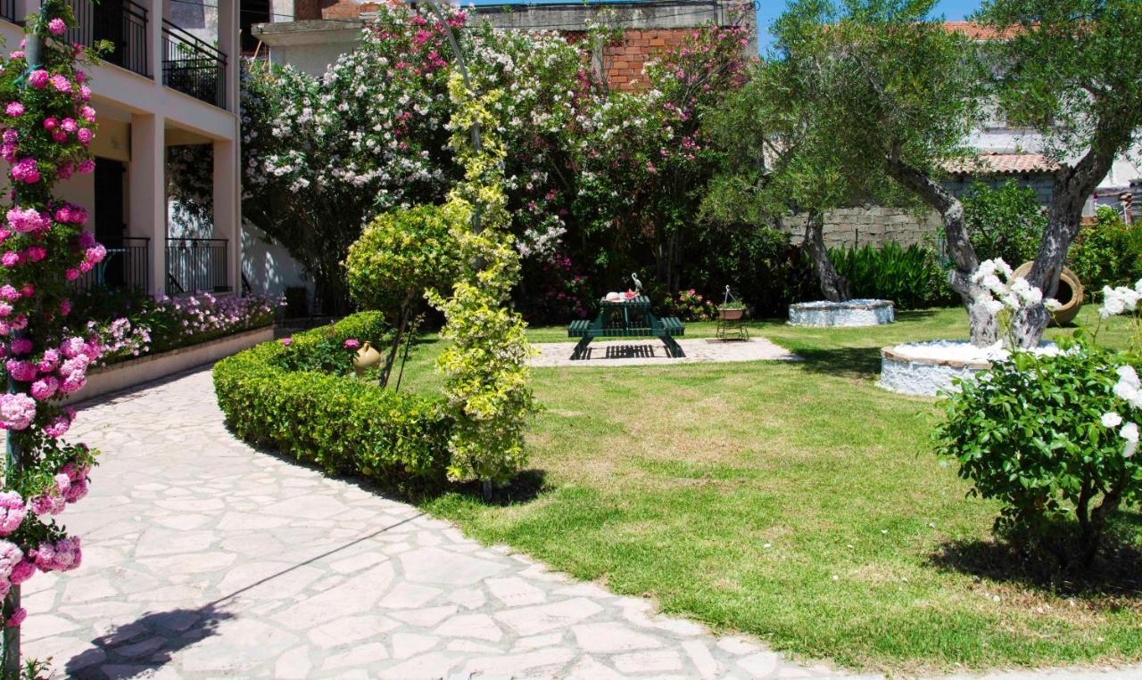 Maria'S Apartments Kavos Exterior photo